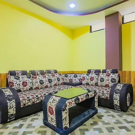 Oyo 411 Florida מלון Ranibirta