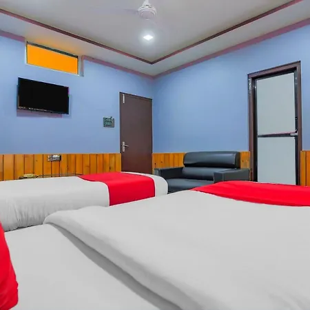 מלון Oyo 411 Florida