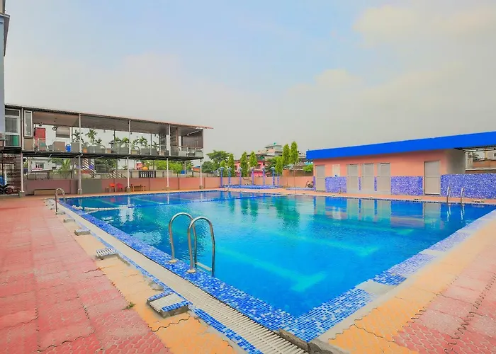 Hotel Oyo 411 Florida 2*