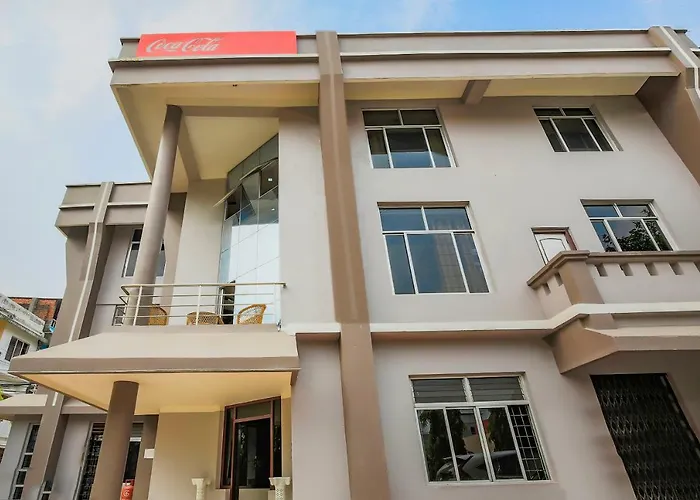 Hotel Oyo 411 Florida Ranibirta